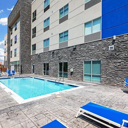 Holiday Inn Express & Suites - Denton - Sanger, An Ihg Hotel Exterior foto